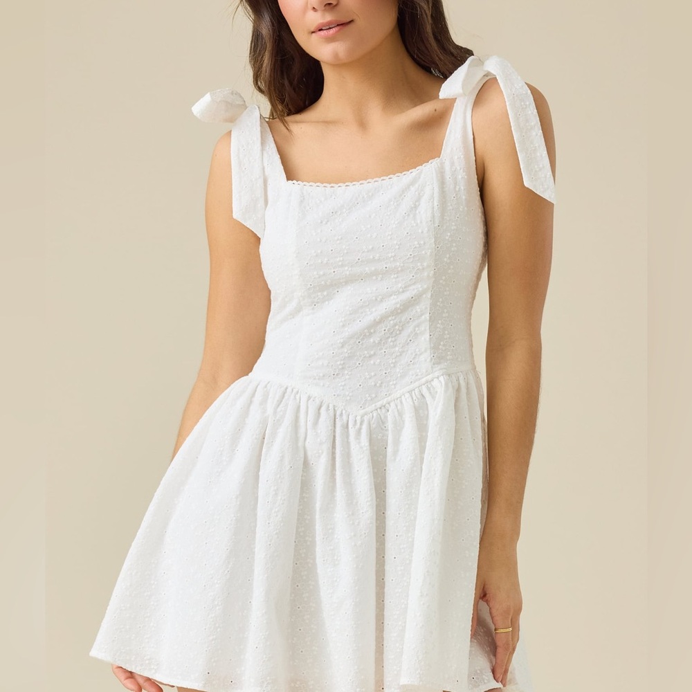 Altar’d State White Sleeveless Dress